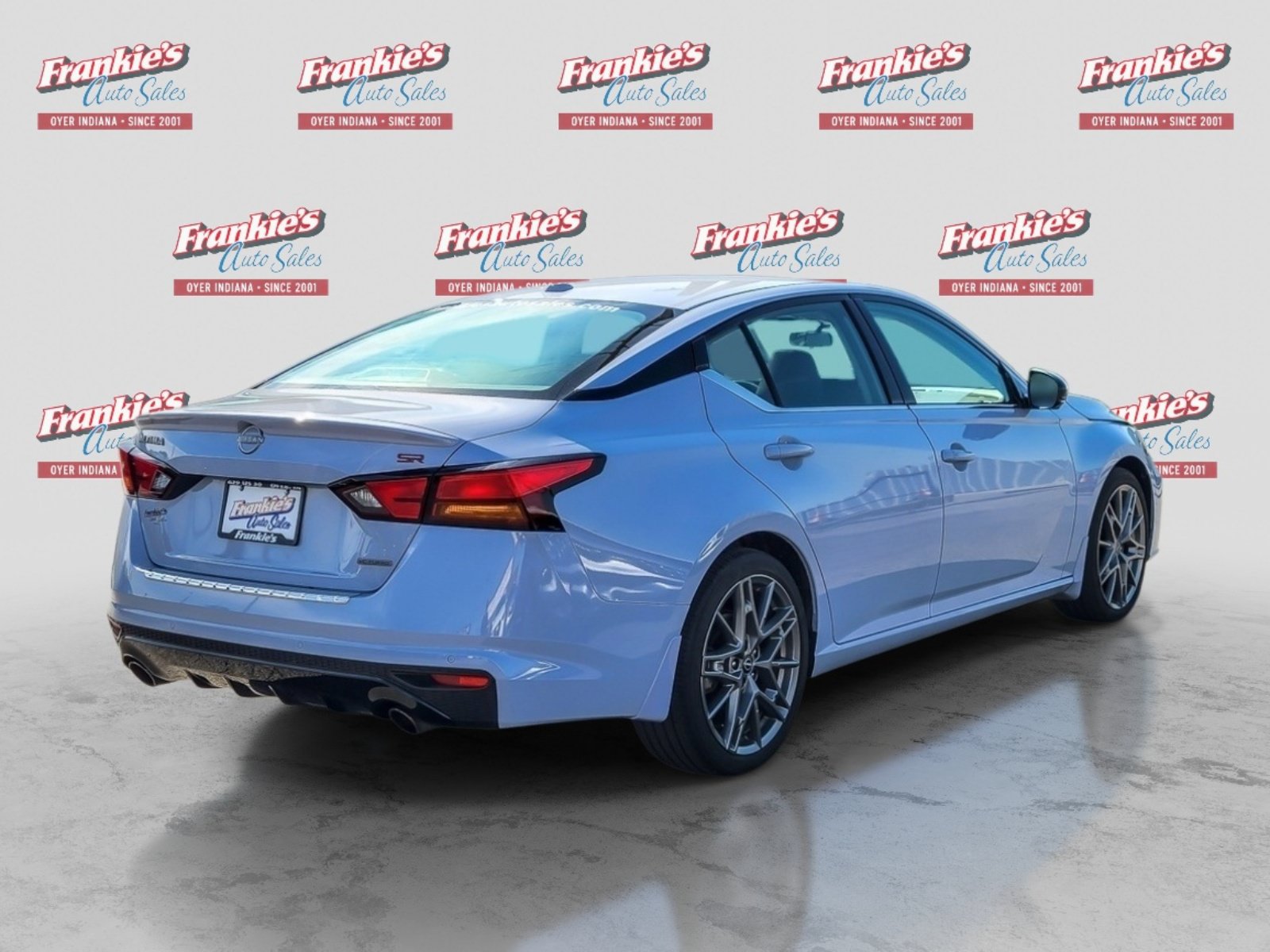 Used 2023 Nissan Altima 2.0 SR FWD image 5