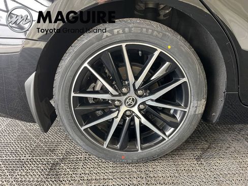 Used 2023 Toyota Camry SE w/ Cold Weather Package image 25