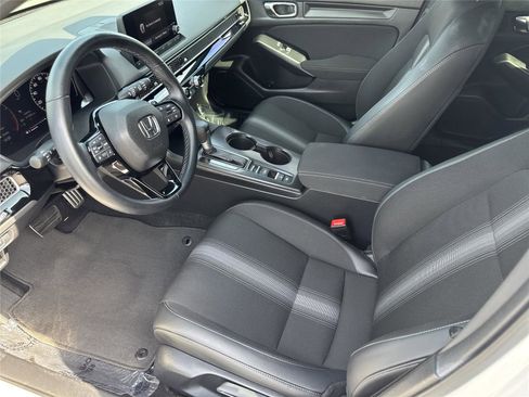 Used 2024 Honda Civic Sport image 10