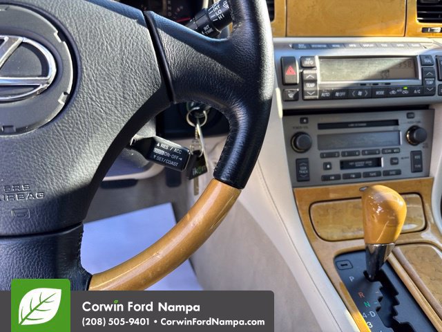 Used 2002 Lexus SC 430 Convertible RWD image 17