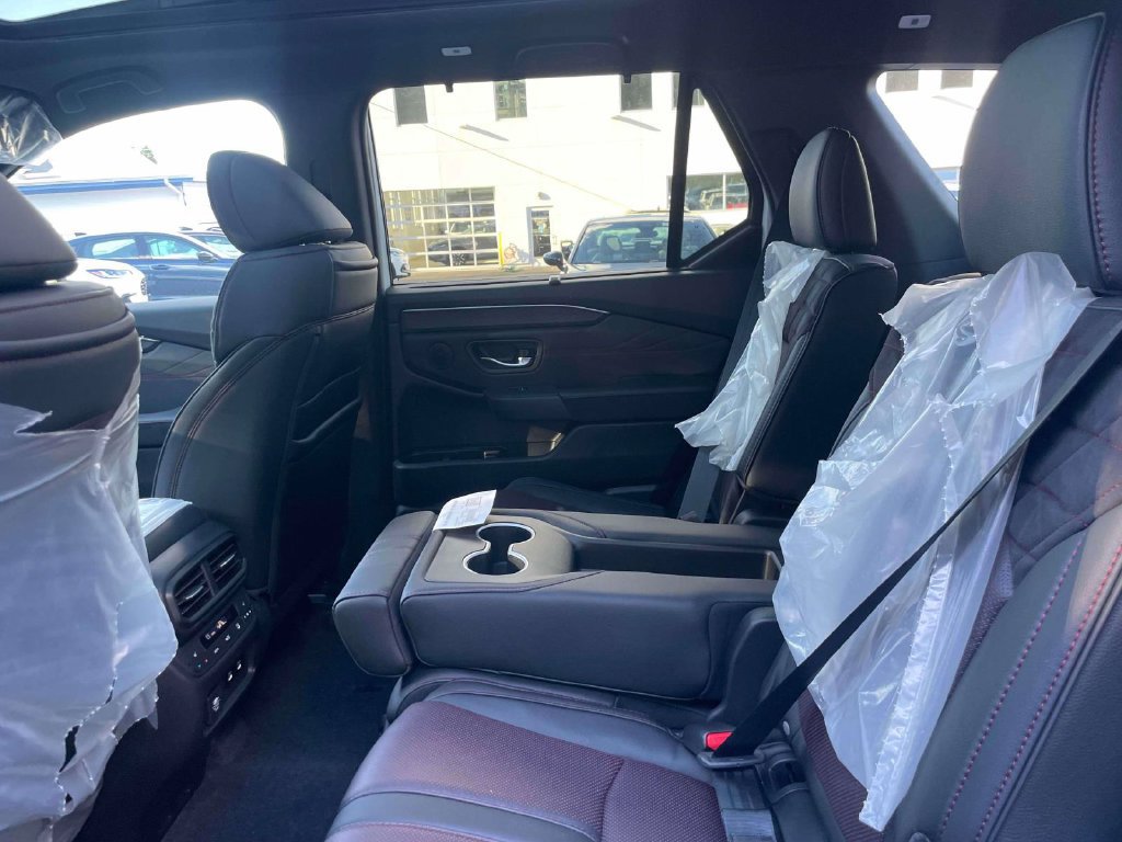 New 2026 Honda Pilot Black Edition image 11