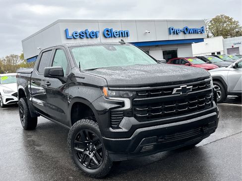 Certified 2022 Chevrolet Silverado 1500 RST w/ Rally Edition AWD/4WD image 3