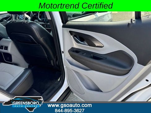 Used 2021 GMC Terrain SLT w/ LPO, Bright Accent Package AWD/4WD image 26