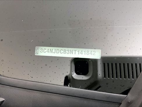 Used 2022 Jeep Compass High Altitude image 34