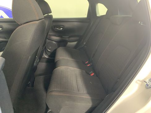 Used 2025 Honda HR-V Sport image 32