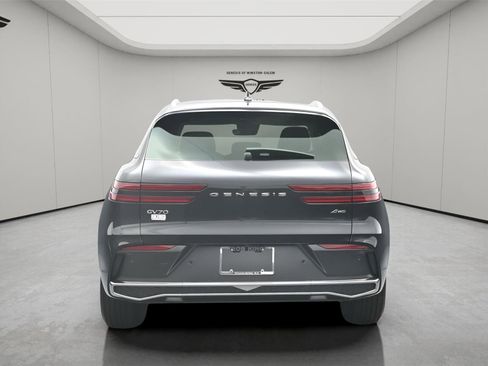 Used 2026 Genesis GV70 2.5T Select image 13