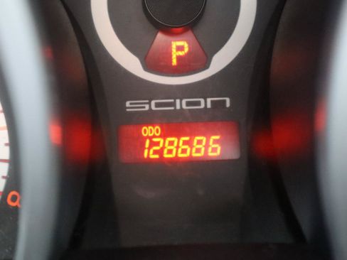 Used 2016 Scion tC FWD image 20