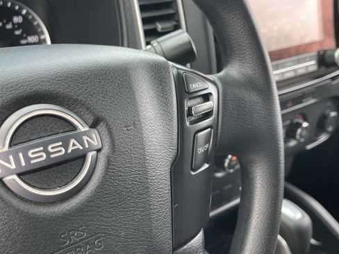 Used 2023 Nissan Frontier SV AWD/4WD image 26