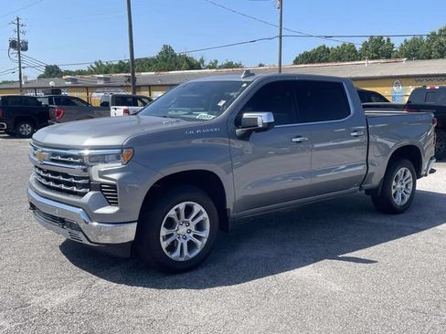 Used 2025 Chevrolet Silverado 1500 LTZ w/ LTZ Premium Package AWD/4WD image 9