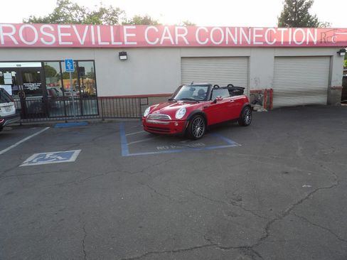 Used 2005 MINI Cooper Convertible FWD image 1