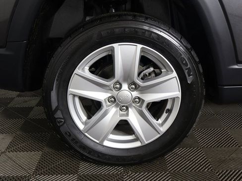 Used 2022 Jeep Compass Latitude image 19