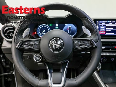 Used 2024 Alfa Romeo Tonale Veloce AWD/4WD image 10