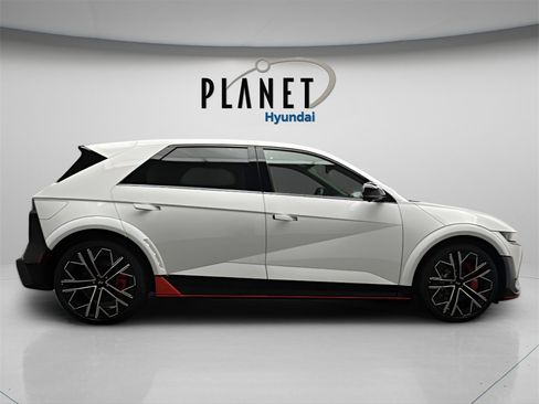 New 2025 Hyundai Ioniq 5 N Base image 8