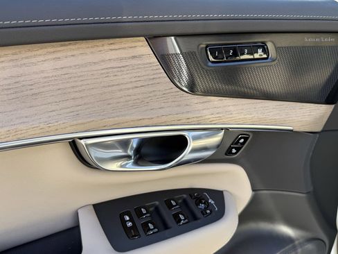 New 2026 Volvo XC90 B6 Ultra w/ Lounge Package image 17