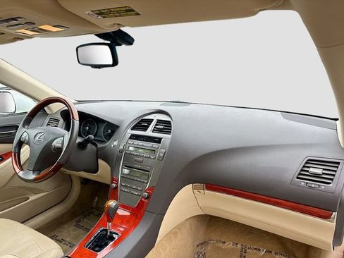 Used 2011 Lexus ES 350 image 28
