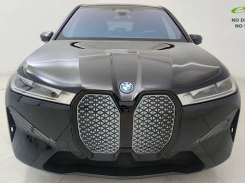 Used 2024 BMW iX xDrive50 w/ Sport Package AWD/4WD image 2
