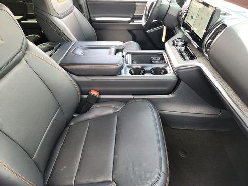 New 2027 Ford Expedition Tremor w/ Driver's Package AWD/4WD image 11