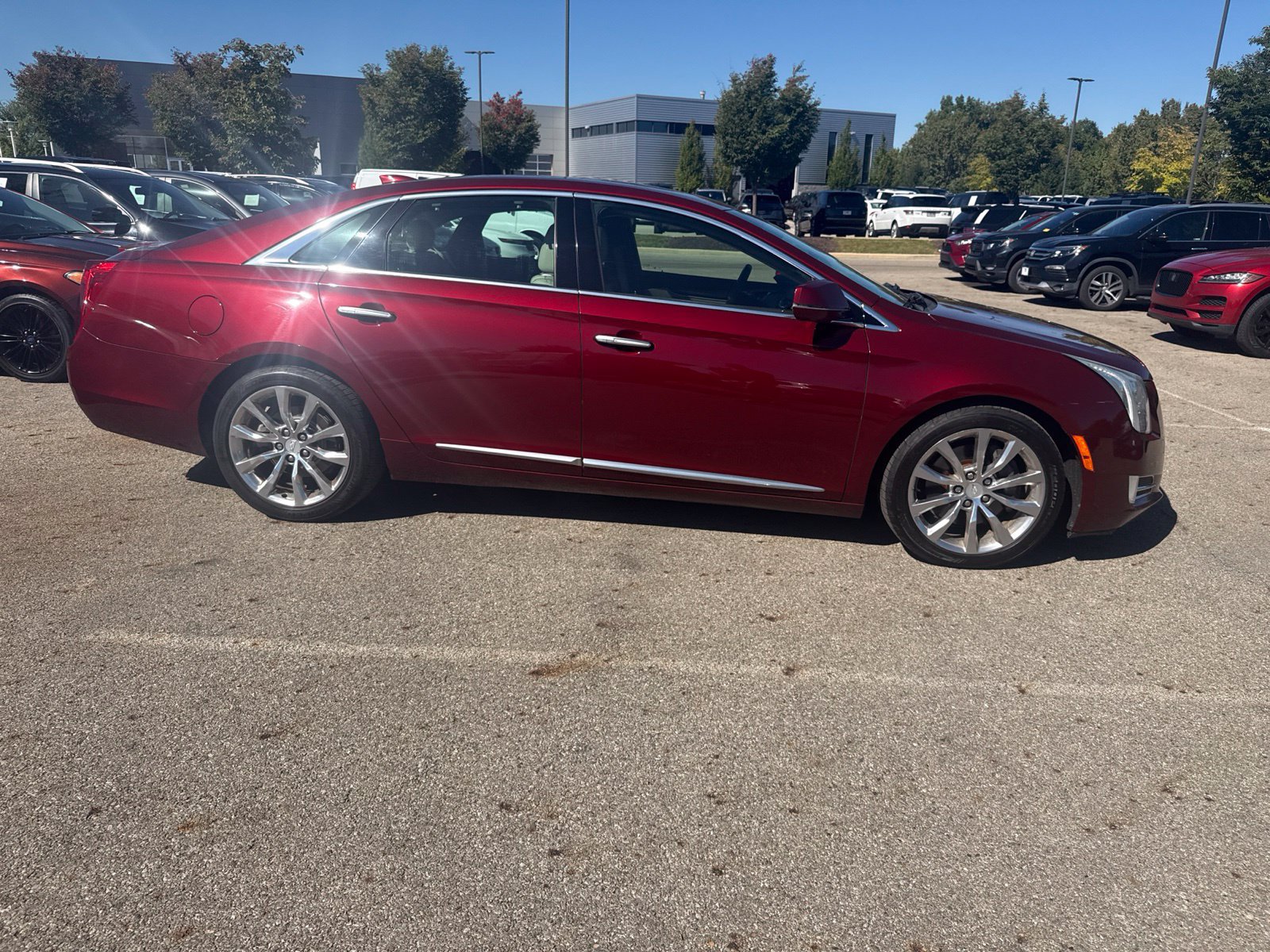 Used 2016 Cadillac XTS Premium AWD/4WD image 4