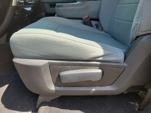 Used 2019 RAM 1500 Classic SLT image 5