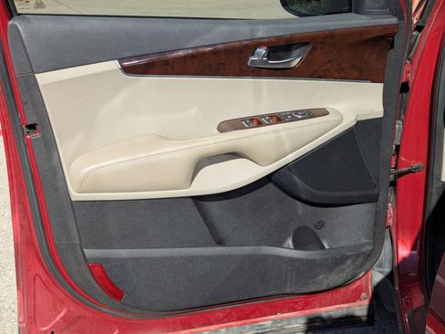 Used 2016 Kia Sorento LX w/ LX Convenience Package image 9