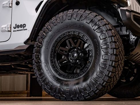 Used 2022 Jeep Gladiator Overland w/ Popular Equipment Package image 16