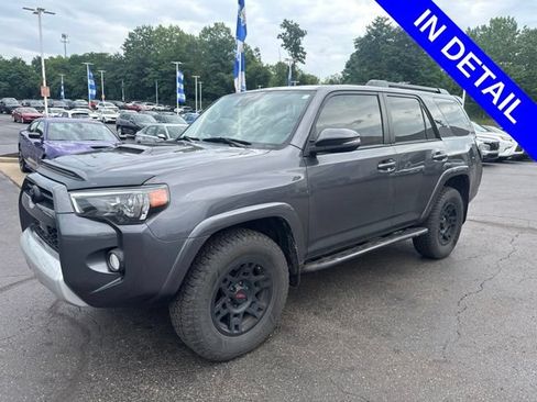 Used 2020 Toyota 4Runner TRD Off-Road Premium w/ Moonroof Package AWD/4WD image 3