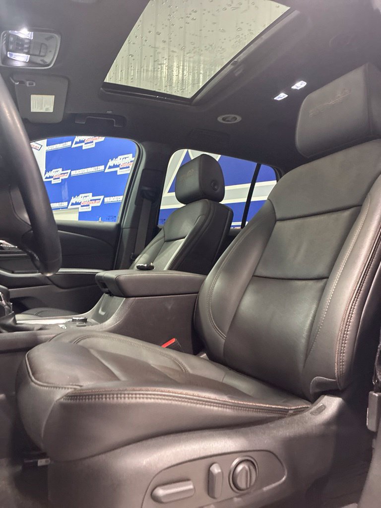 Used 2023 Chevrolet Traverse High Country w/ LPO, Floor Liner Package AWD/4WD image 14