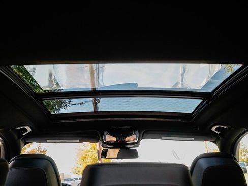 Used 2025 BMW X5 xDrive50e image 21