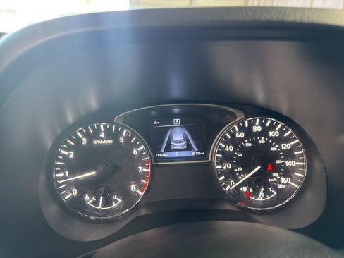 Used 2020 Nissan Pathfinder S image 18