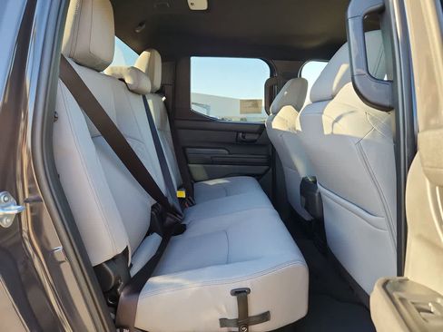 Used 2021 GMC Sierra 1500 Elevation w/ X31 Off-Road Package image 17