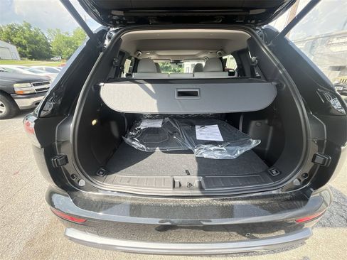 New 2025 Mitsubishi Outlander SE image 24