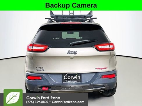 Used 2016 Jeep Cherokee Trailhawk w/ Comfort/Convenience Group image 6