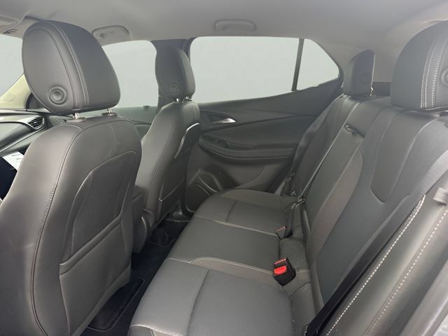 Used 2022 Buick Encore GX Select w/ Sport Touring Package FWD image 9
