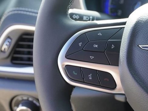 New 2026 Chrysler Pacifica Select FWD image 28