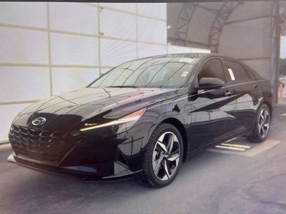 Used 2023 Hyundai Elantra SEL w/ Convenience Package