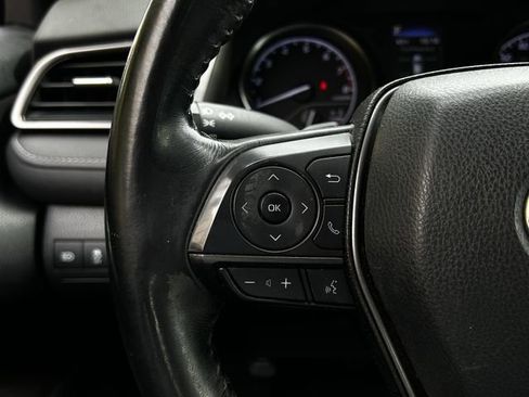 Used 2021 Toyota Camry SE image 14