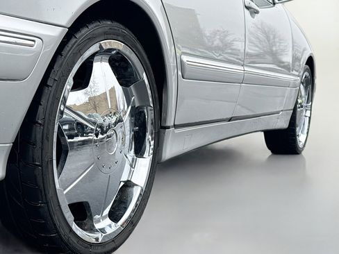 Used 2000 Mercedes-Benz E 430 4MATIC Sedan image 13