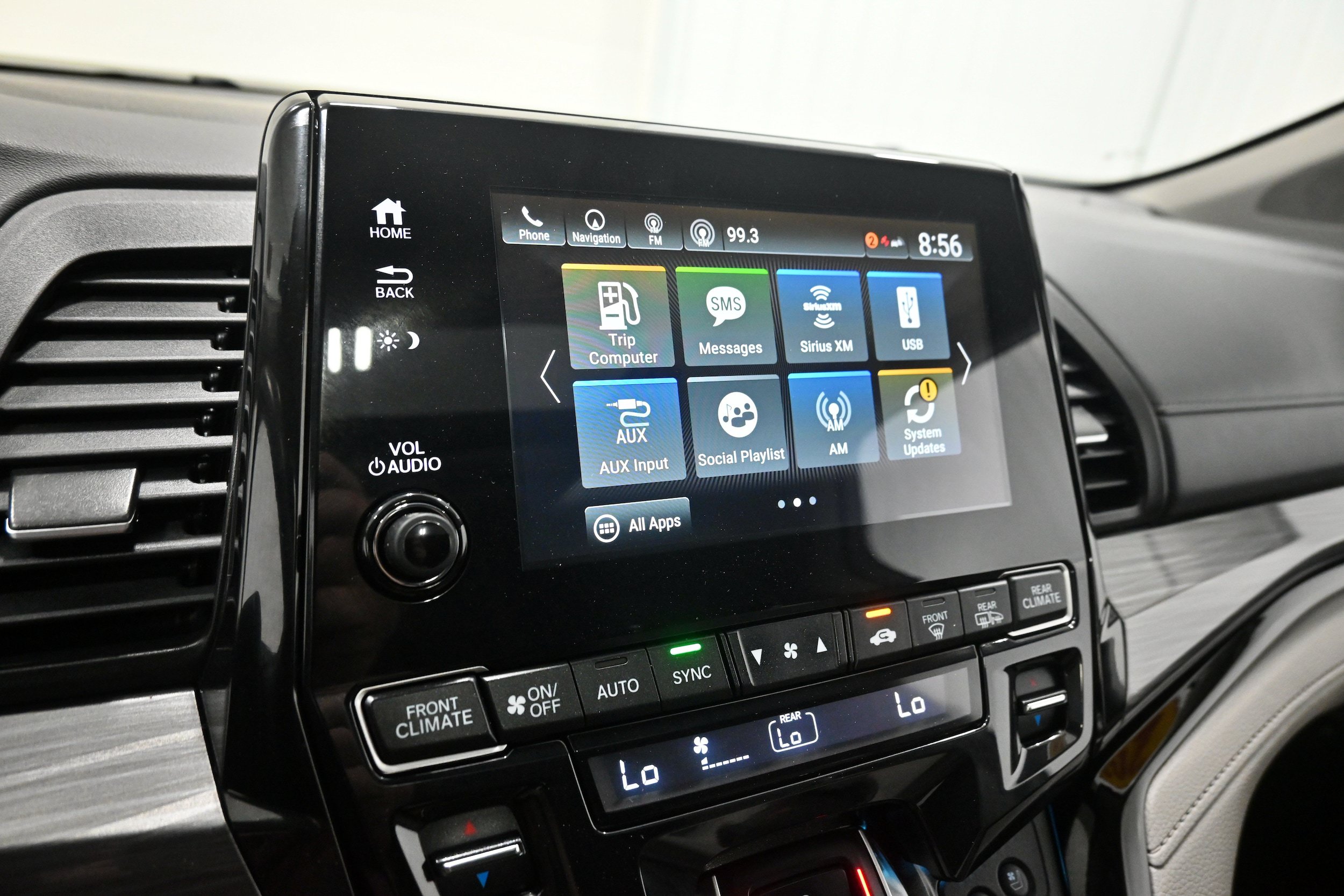 Used 2022 Honda Odyssey Elite image 14