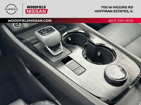 Certified 2021 Nissan Rogue SV w/ Premium Package AWD/4WD image 32
