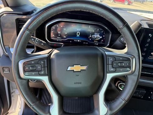 Used 2024 Chevrolet Silverado 2500 LT image 15