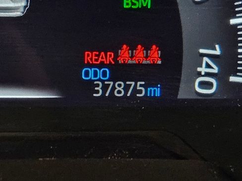 Certified 2024 Toyota RAV4 XLE Premium image 30