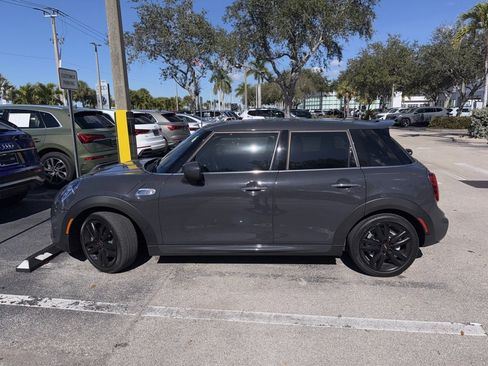 Used 2020 MINI Cooper S image 4