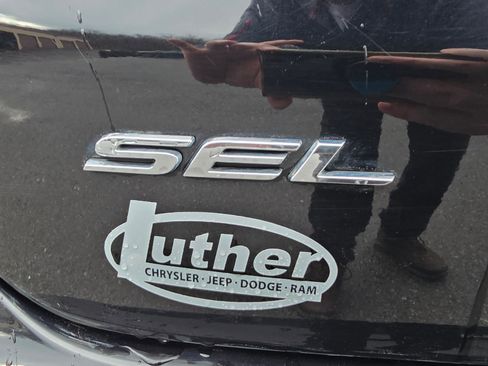 Used 2023 Ford Edge SEL AWD/4WD image 16