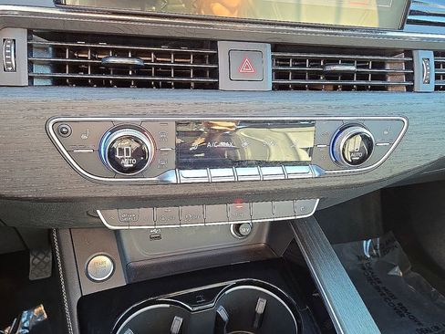 Used 2024 Audi A4 2.0T Premium Plus image 28