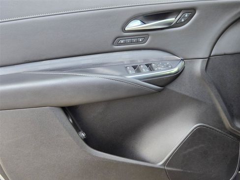 Used 2024 Cadillac XT4 Premium Luxury FWD image 25
