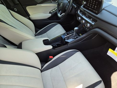 Certified 2025 Acura Integra A-Spec image 14