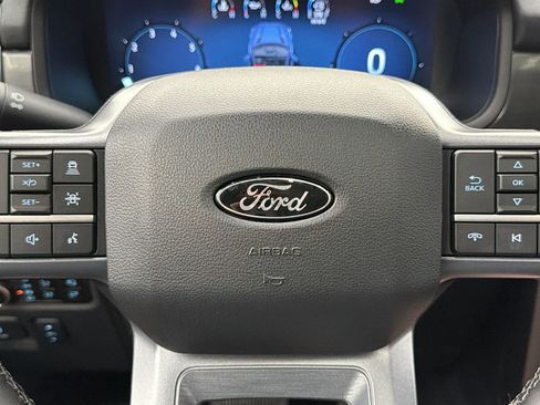 Used 2025 Ford F150 Lariat AWD/4WD image 26