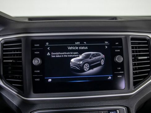 Used 2021 Volkswagen Atlas Cross Sport SE w/ V6 Towing Package FWD image 25