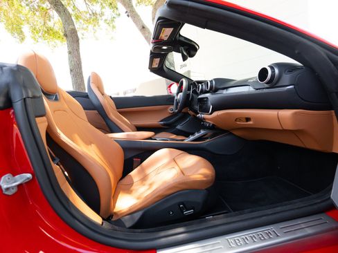 Used 2023 Ferrari Portofino M RWD image 72