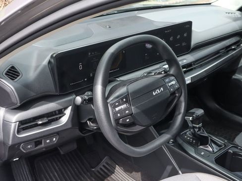 Used 2025 Kia K4 FWD image 19